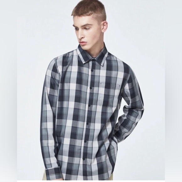 Oakley Other - Men's Oakley Casual  Plaid Button down long sleeve shirt  -blue/green. Medium